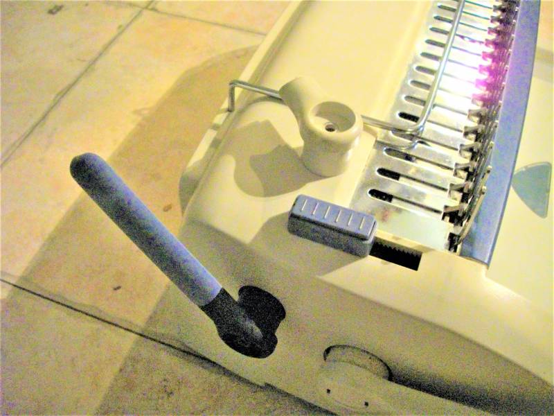 poignetreli1.jpg poignetreli1.jpg